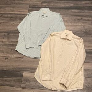 2 Pack of XL Men’s Button Downs